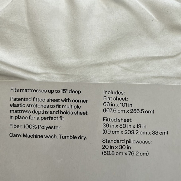 Twin XL - Room Essentials - Microfiber - White sheet set. $20 New - Picture 7 of 11